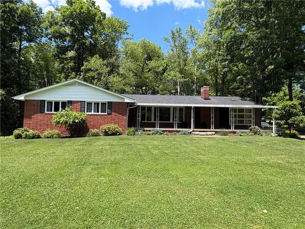 320 Cherry Hill , Greenville, PA 16125