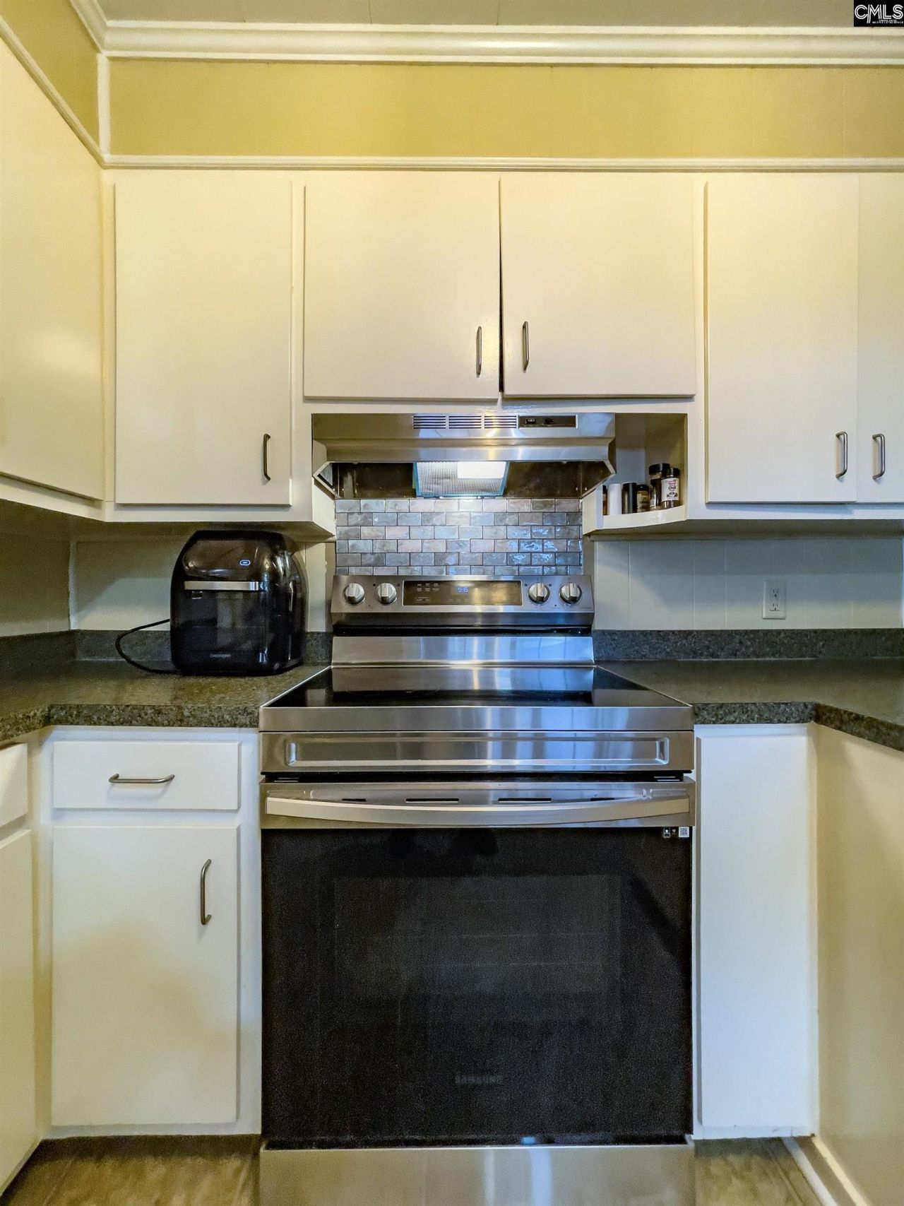 411 Gary Street  Photo 11