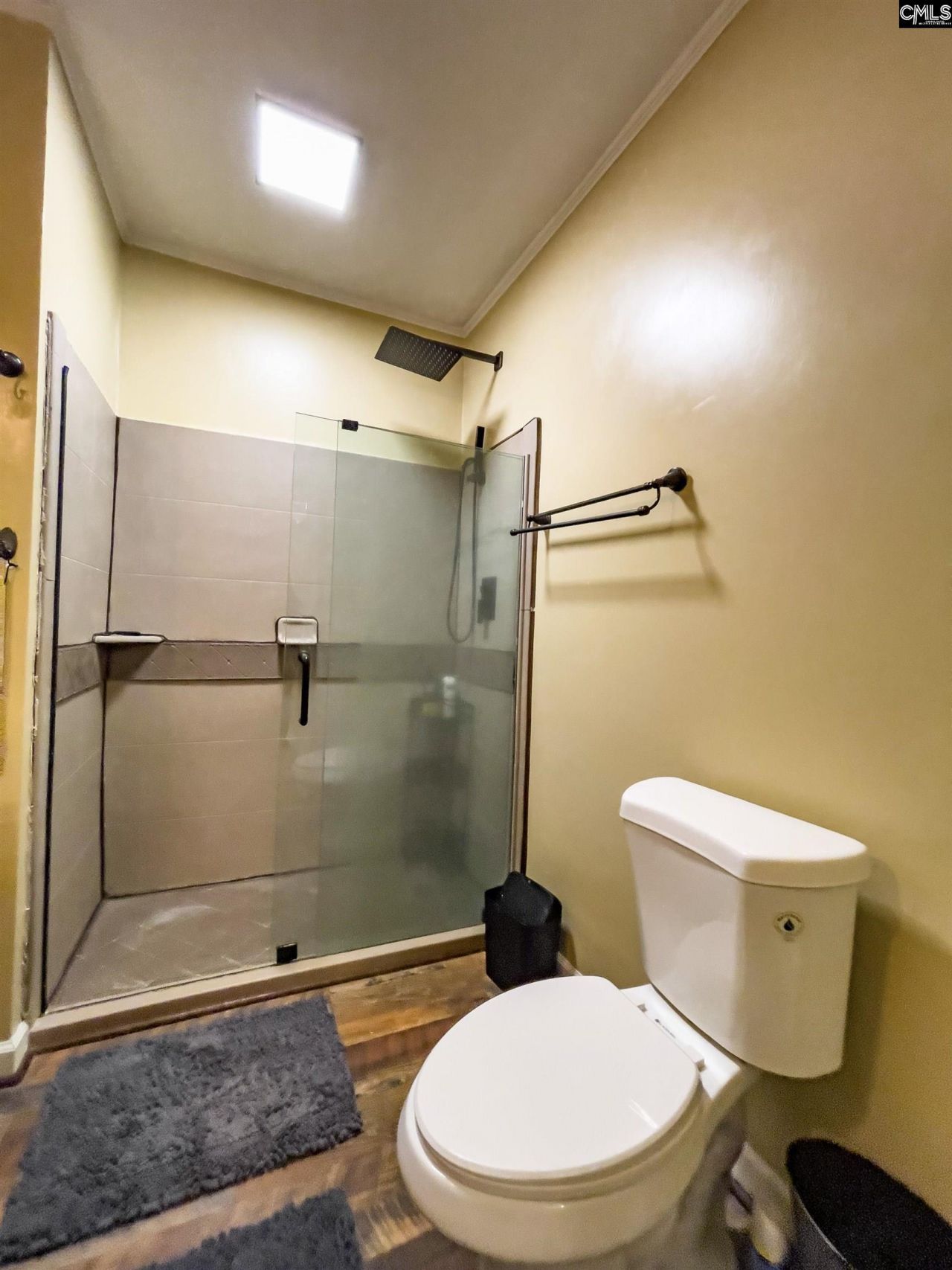411 Gary Street  Photo 23