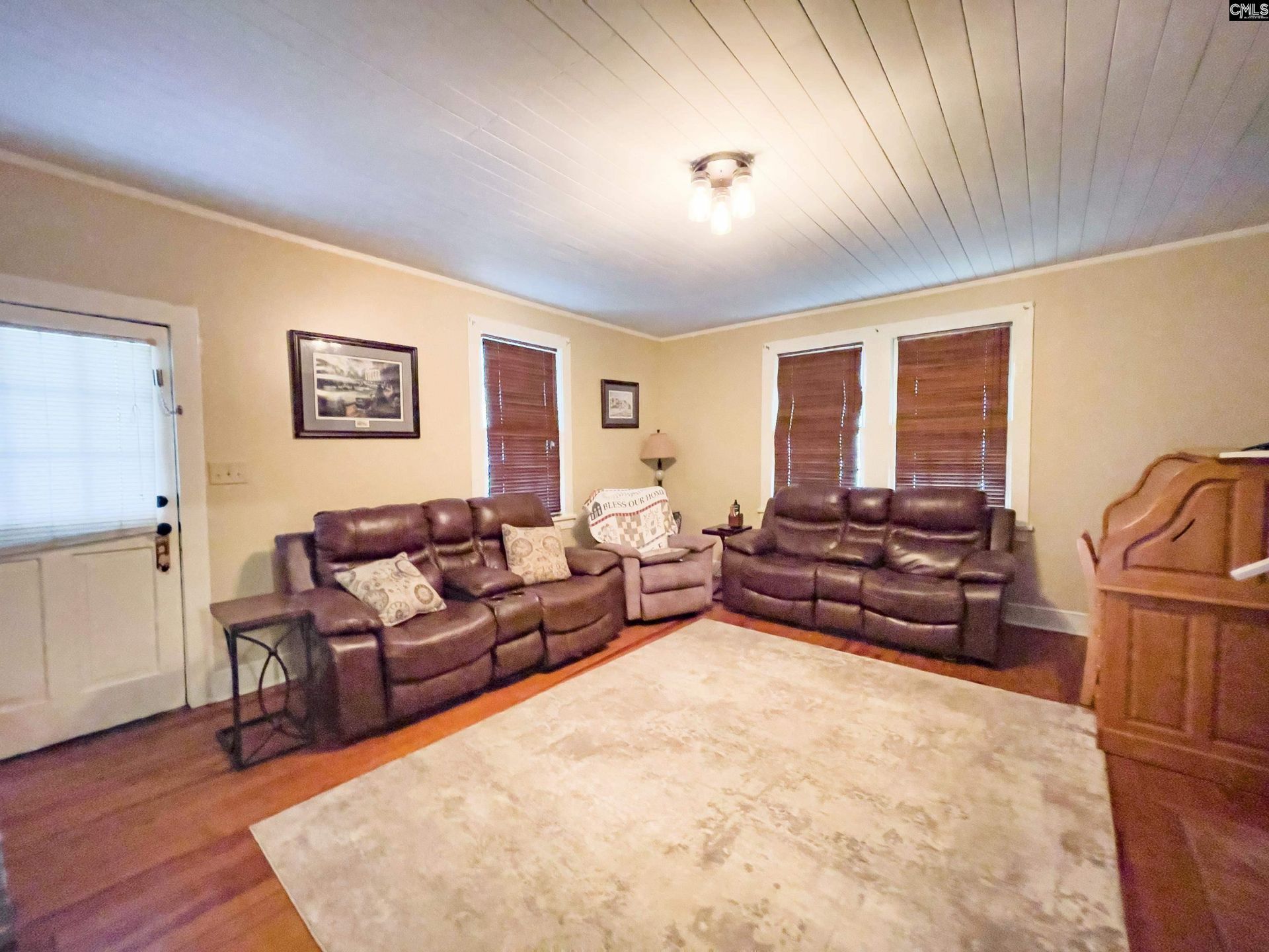 411 Gary Street  Photo 6
