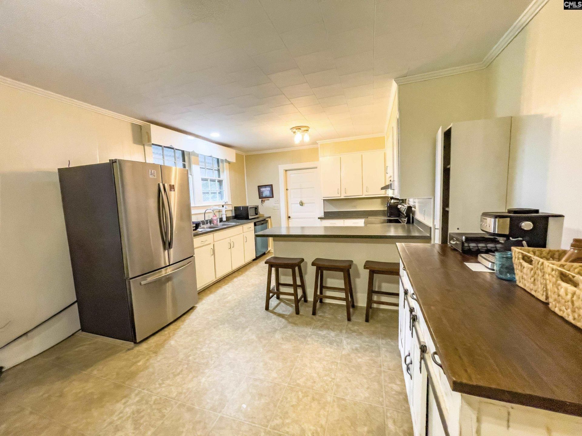 411 Gary Street  Photo 9