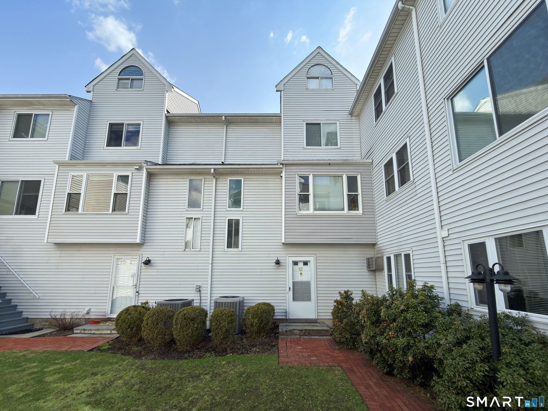 94 Liberty, Unit 12, Stamford, CT 06902 Main Photo