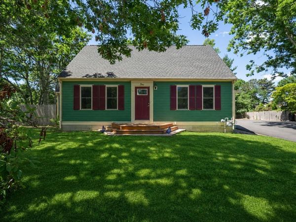 1 Pebble Path, Sandwich, MA 02644