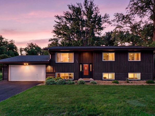 1010 Ferndale Street N, Maplewood, MN 55119