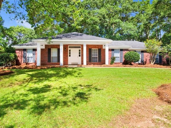 3380 Sunchase Court, Mobile, AL 36695