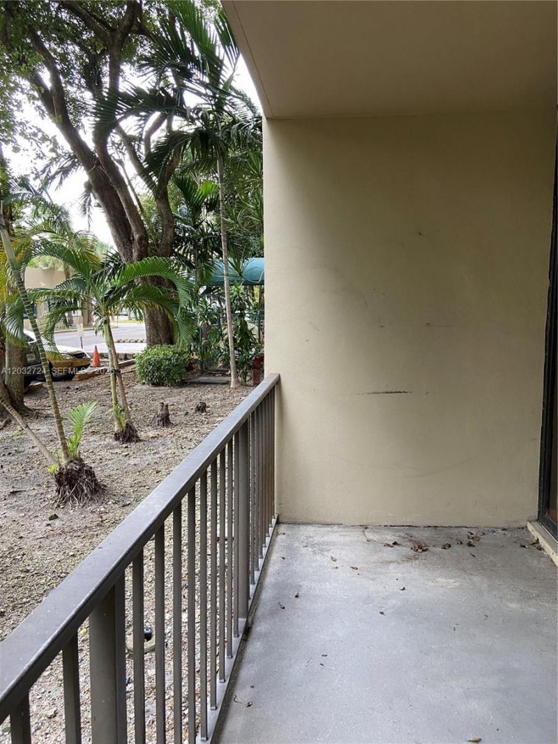 1470 NE 123rd St, Unit A104, North Miami, FL 33161 Photo