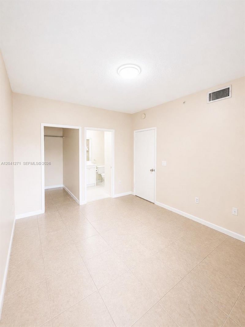 6670 NW 114th Ave , Unit 603, Doral, FL 33178 Photo