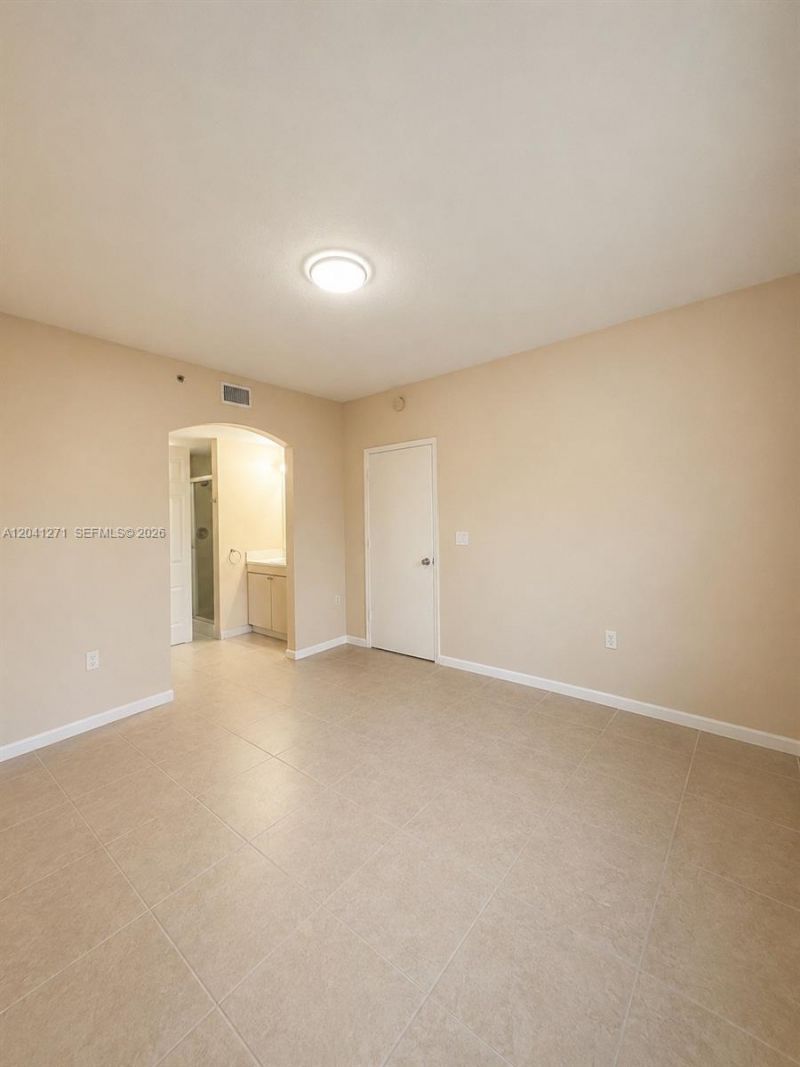 6670 NW 114th Ave , Unit 603, Doral, FL 33178 Photo