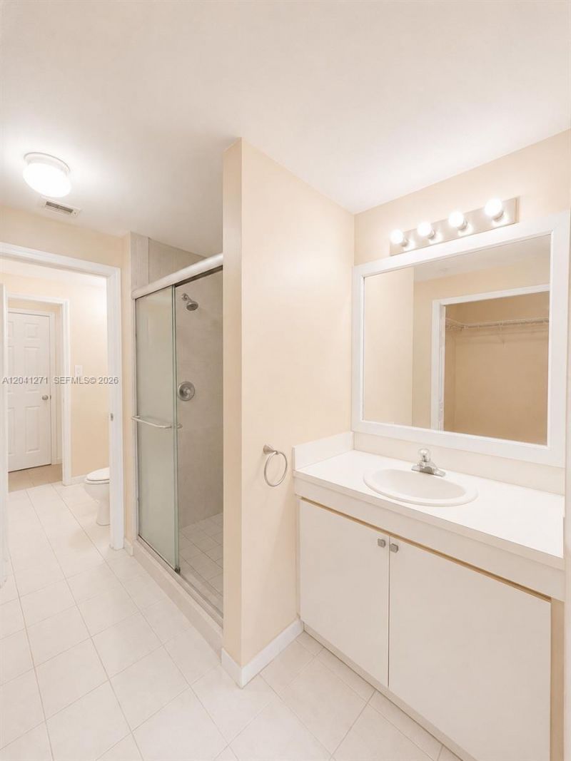 6670 NW 114th Ave , Unit 603, Doral, FL 33178 Photo
