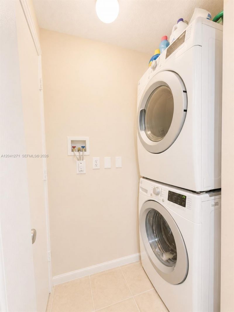 6670 NW 114th Ave , Unit 603, Doral, FL 33178 Photo