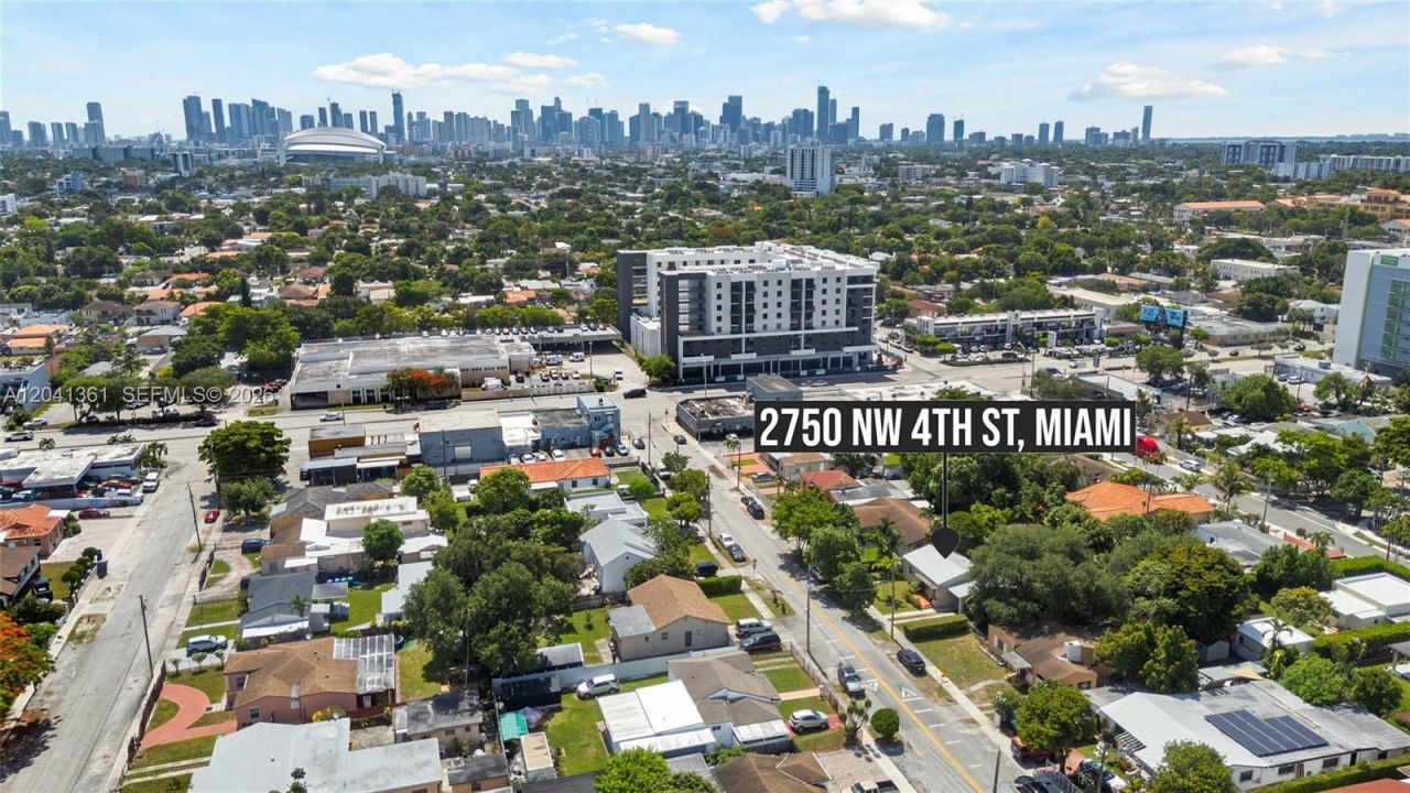 2750 NW 4th St, Miami, FL 33125 Photo