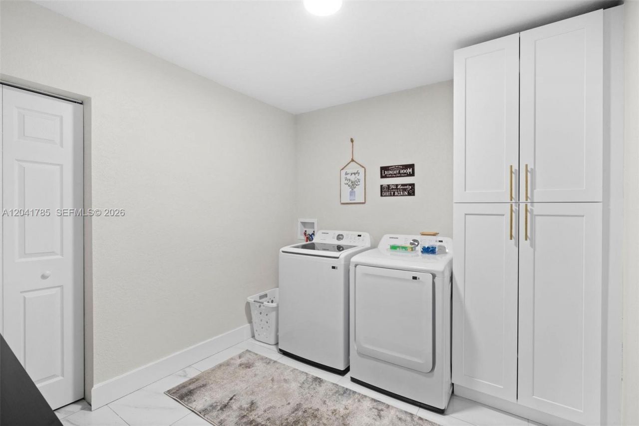 710 SW 70th Ave, Pembroke Pines, FL 33023 Photo
