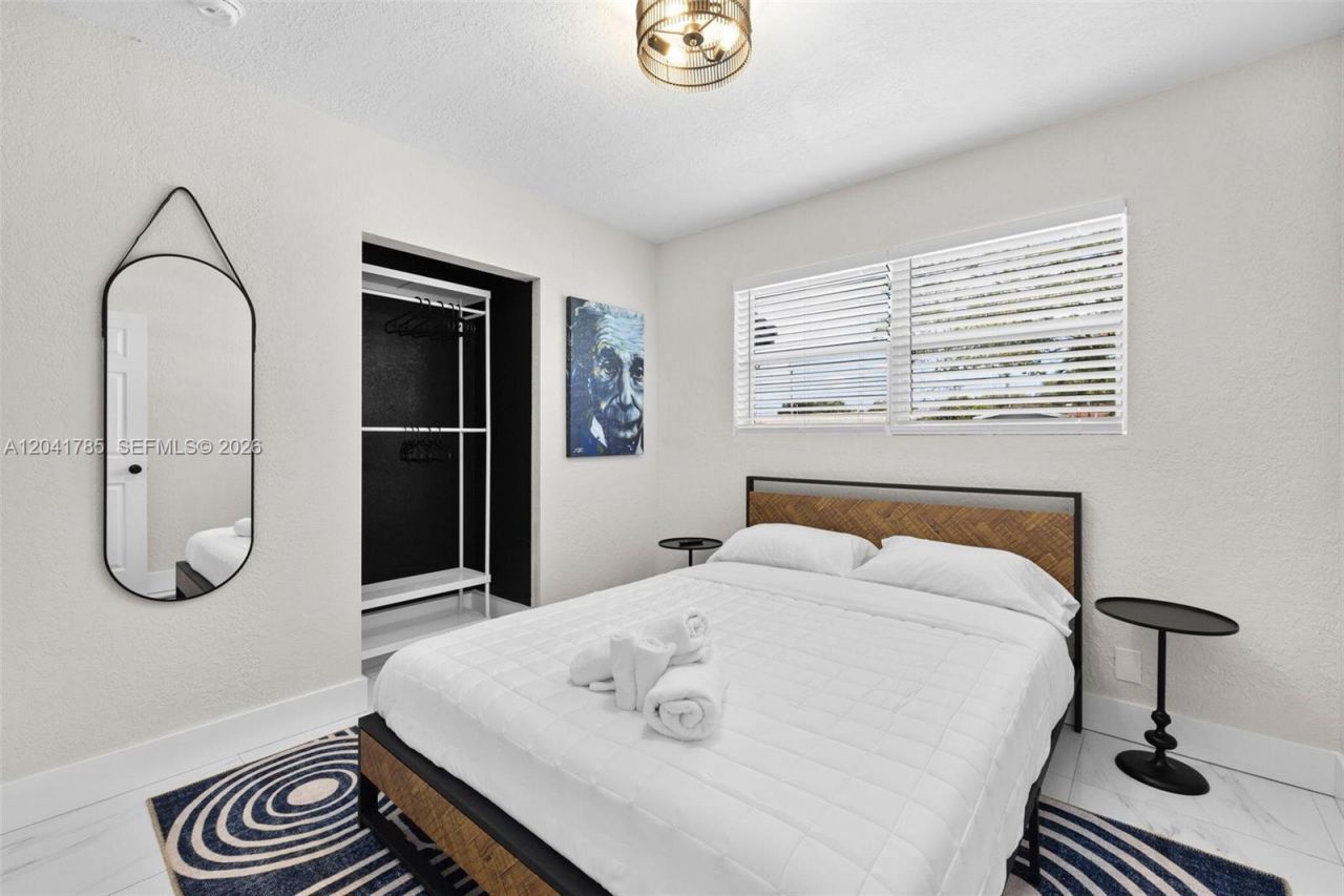 710 SW 70th Ave, Pembroke Pines, FL 33023 Photo