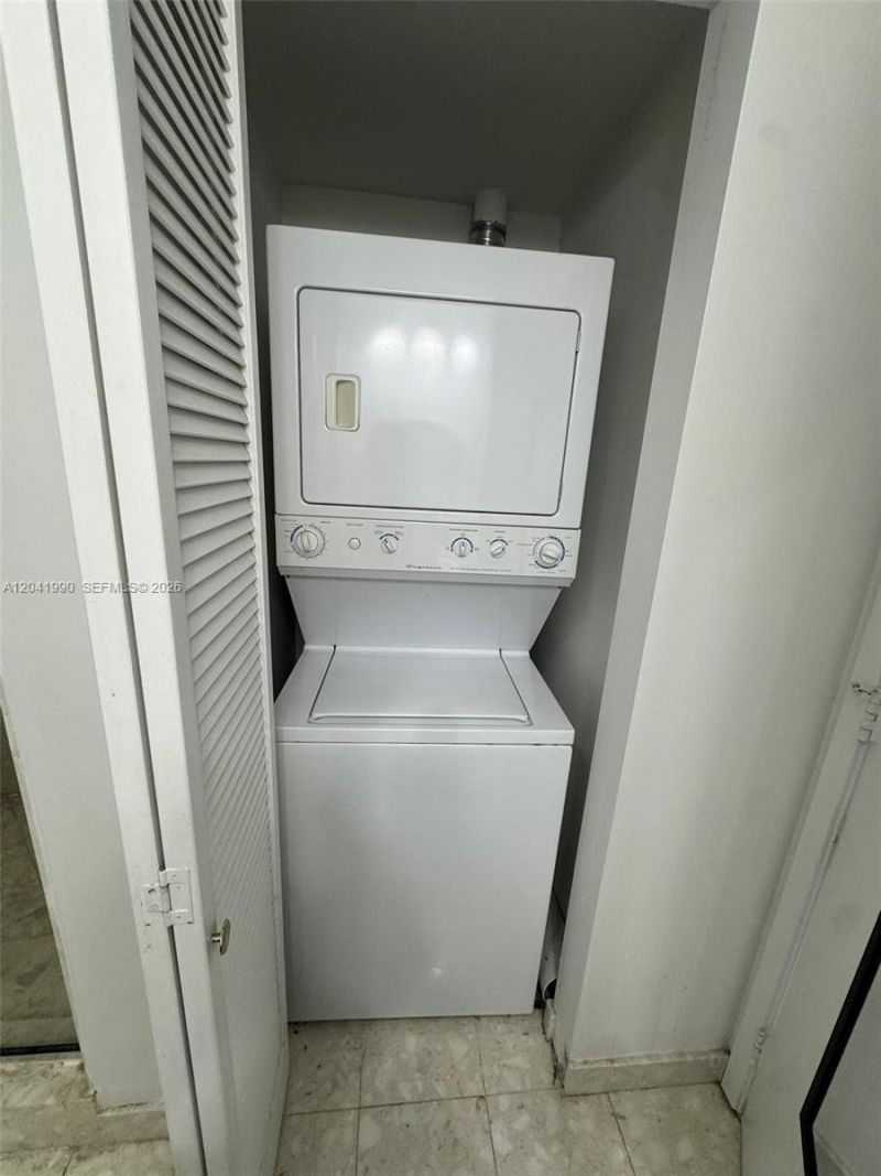 185 SW 7th St , Unit 3200, Miami, FL 33130 Photo