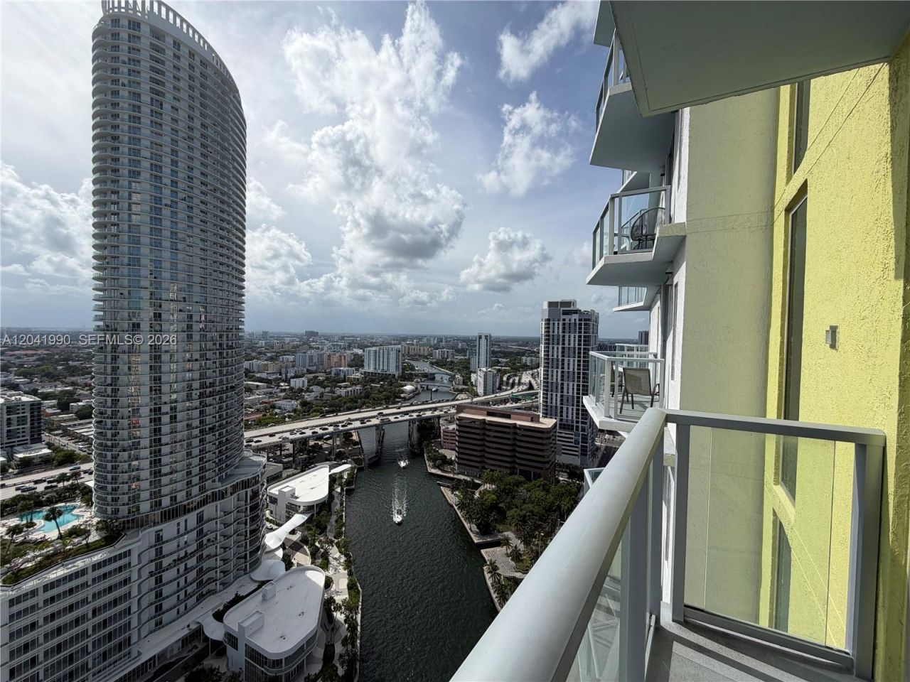 185 SW 7th St , Unit 3200, Miami, FL 33130 Photo