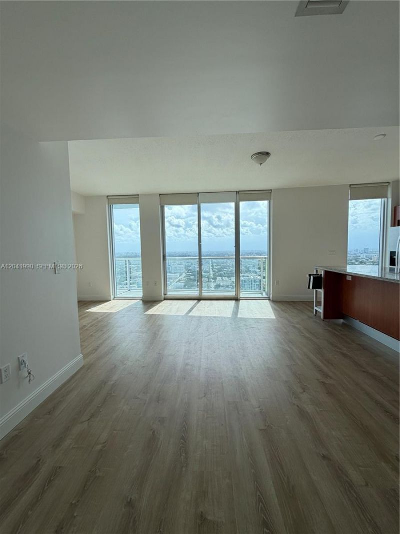 185 SW 7th St , Unit 3200, Miami, FL 33130 Photo