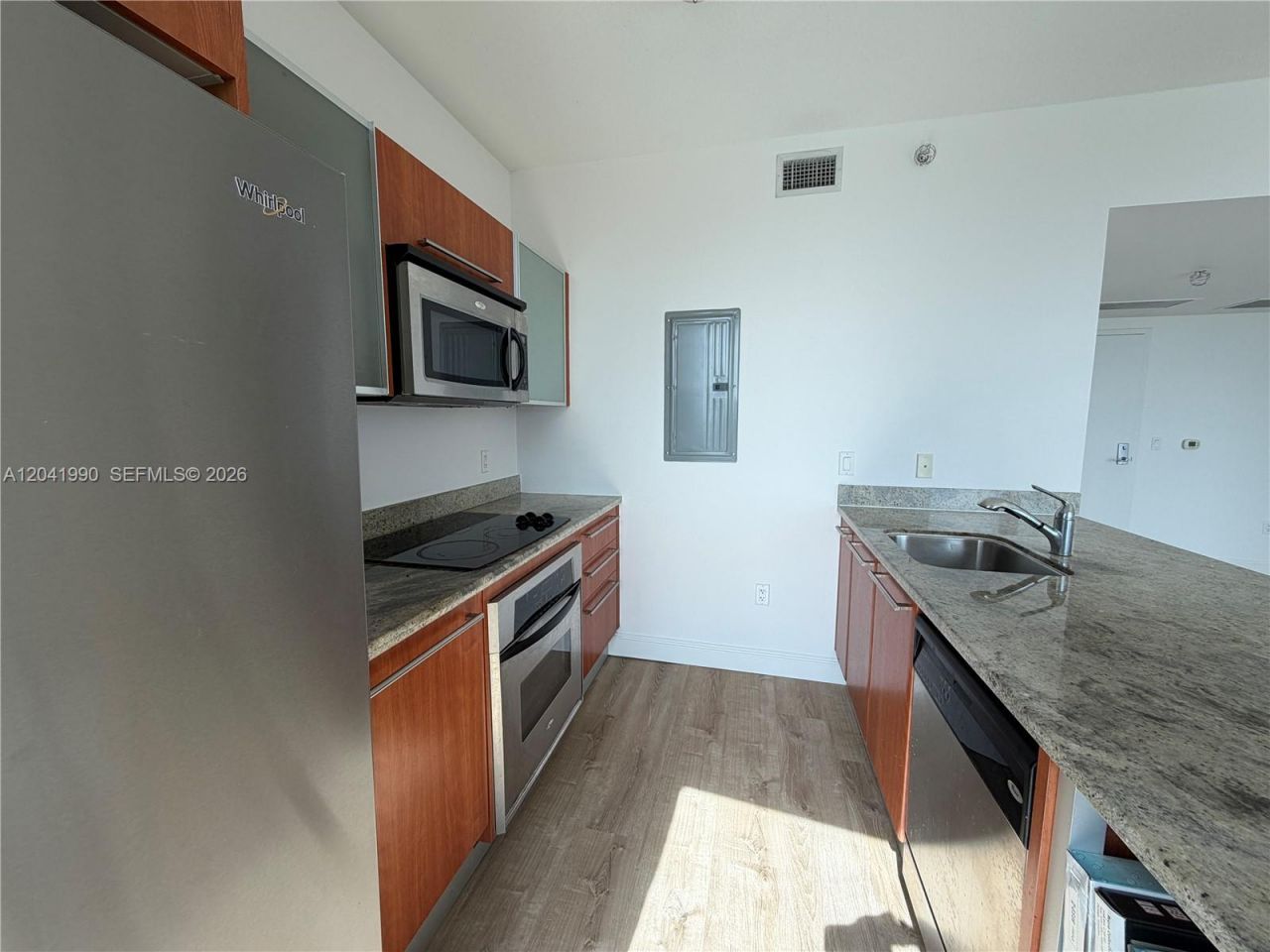 185 SW 7th St , Unit 3200, Miami, FL 33130 Photo