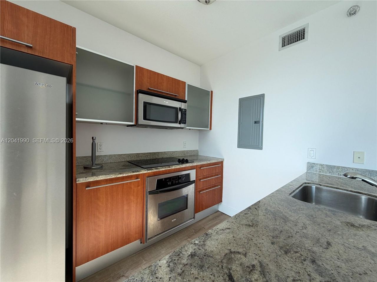 185 SW 7th St , Unit 3200, Miami, FL 33130 Photo