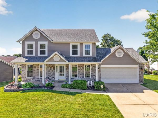 1412 Apple Valley Drive, O'Fallon, MO 63366