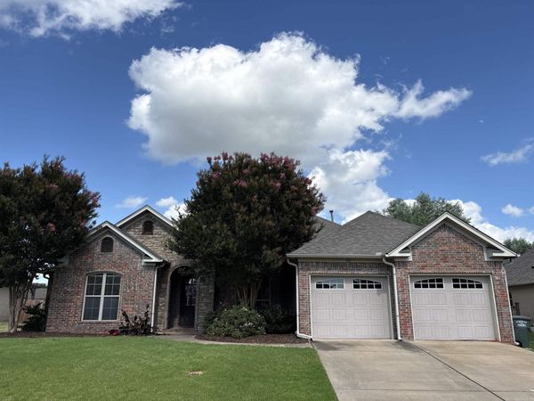 230 Chapel Creek , Conway, AR 72034