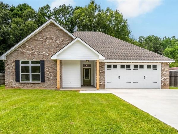39393 MEADOW RIDGE Lane, Ponchatoula, LA 70454