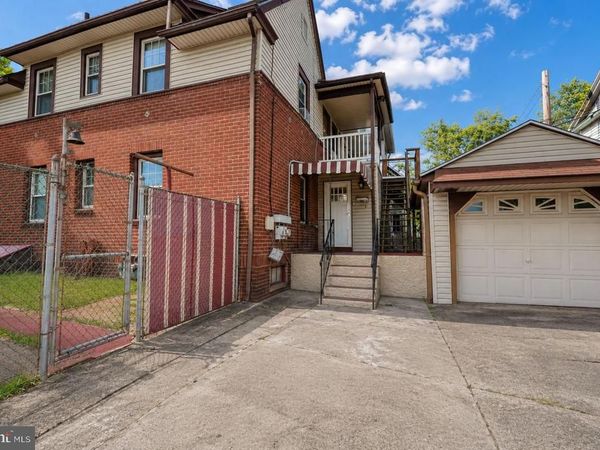 1902 TRENTON AVENUE , BRISTOL, PA 19007