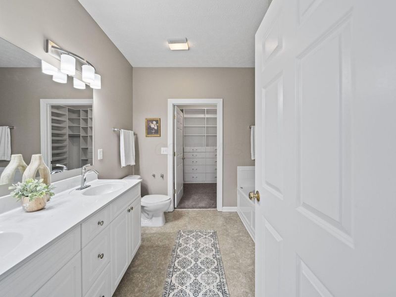5939 Naughten Pond Drive, Columbus, OH 43213 Photo 32