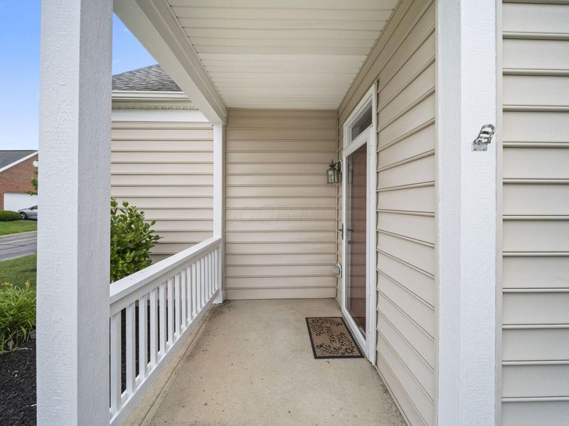 5939 Naughten Pond Drive, Columbus, OH 43213 Photo 8