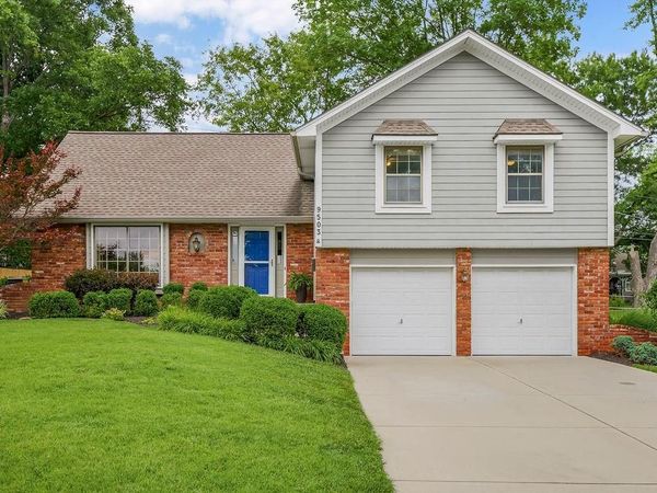9503 Farley Circle, Overland Park, KS 66212
