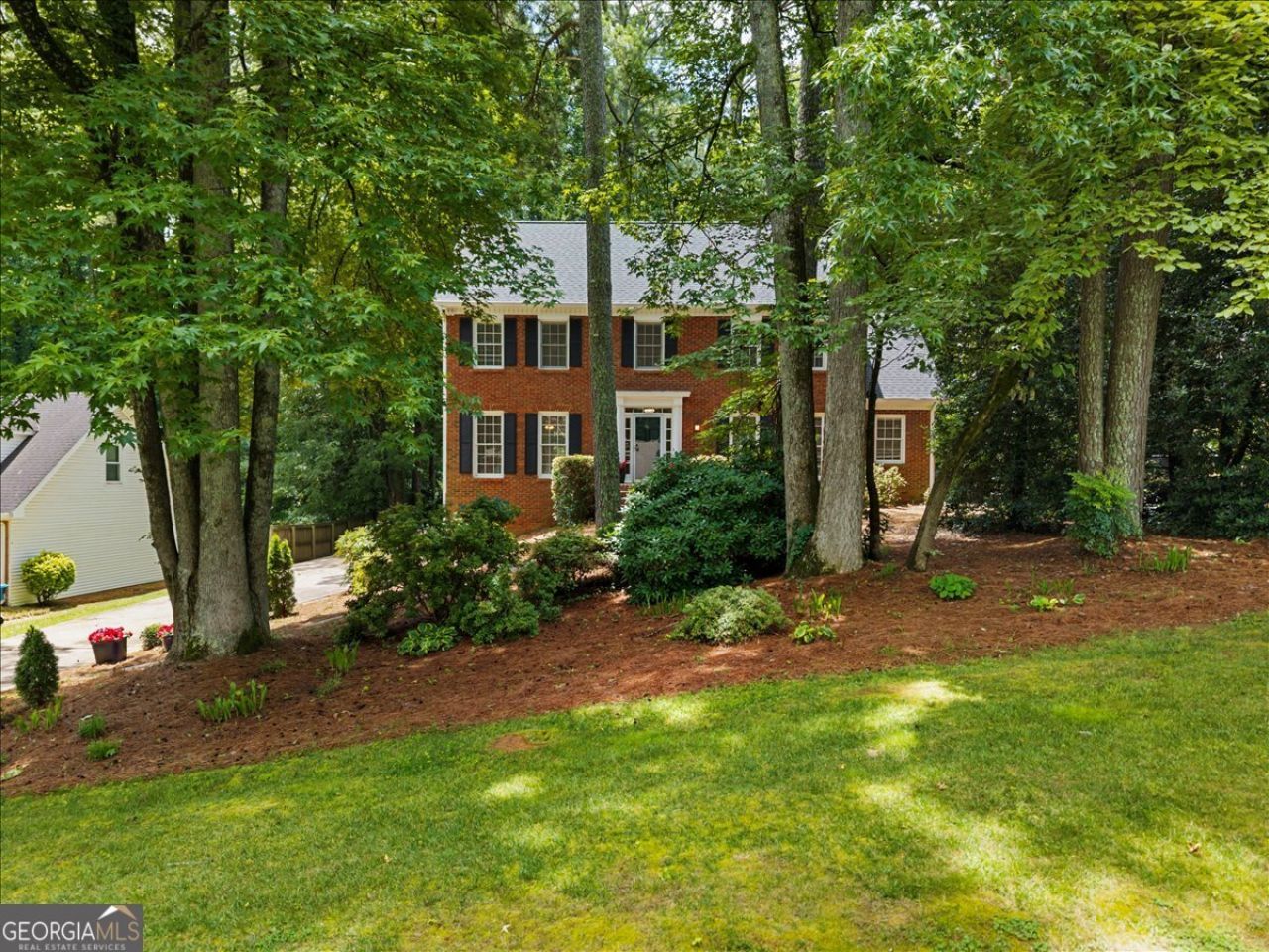 153 Lakeside Drive Nw, Kennesaw, GA 30144 Main Photo