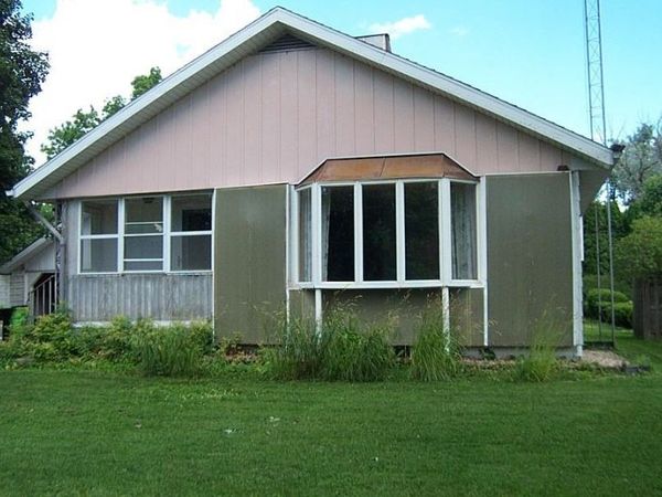 812 E Jefferson Street, Waupun, WI 53963
