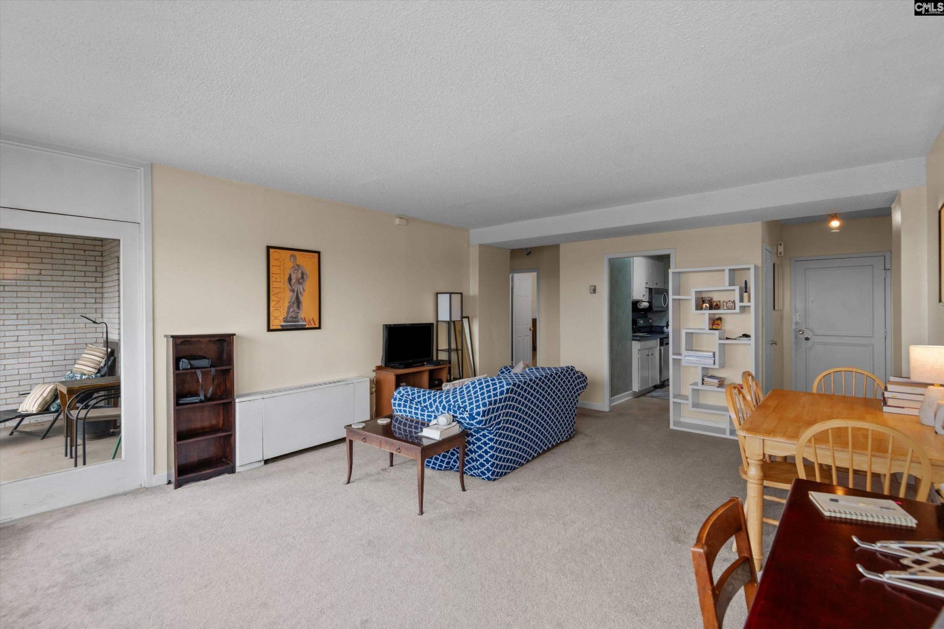 1520 Senate Street Photo 4