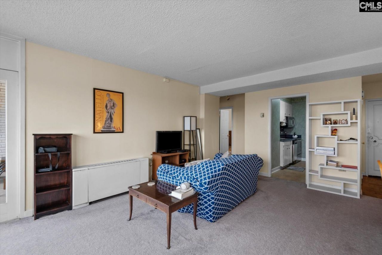 1520 Senate Street Photo 6