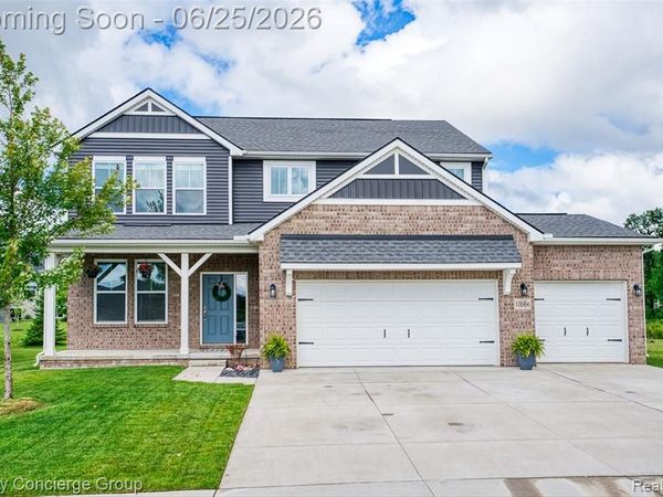10066 Willow Oak Drive, Green Oak Twp, MI 48116