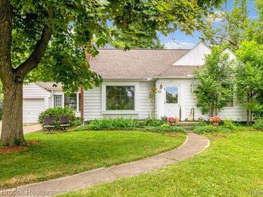 2784 Chadwick Drive, Waterford Twp, MI 48328