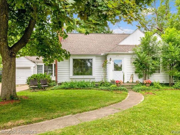 2784 Chadwick Drive, Waterford Twp, MI 48328