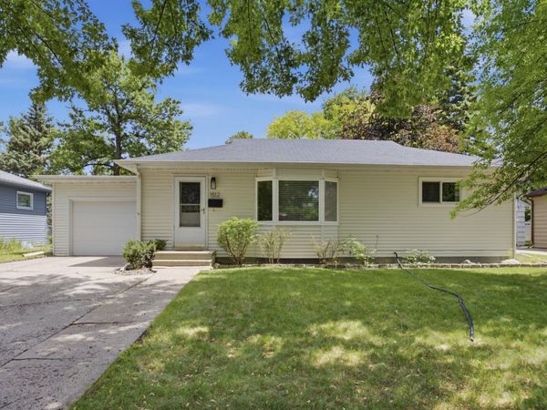 1512 17th Street S, Moorhead, MN 56560