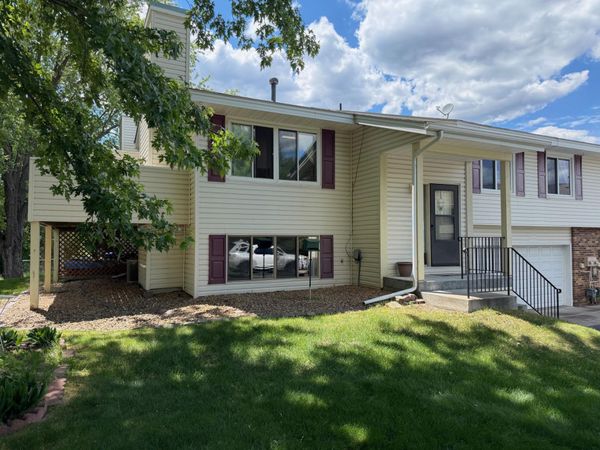 3836 Laurel Court, Eagan, MN 55122