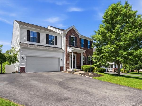 417 Imperial Dr , Canonsburg, PA 15317