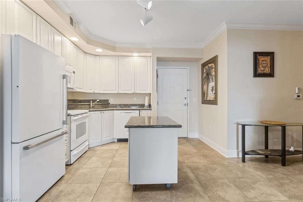 2825 Palm Beach Blvd , Unit 203, Fort Myers, FL 33916 Photo