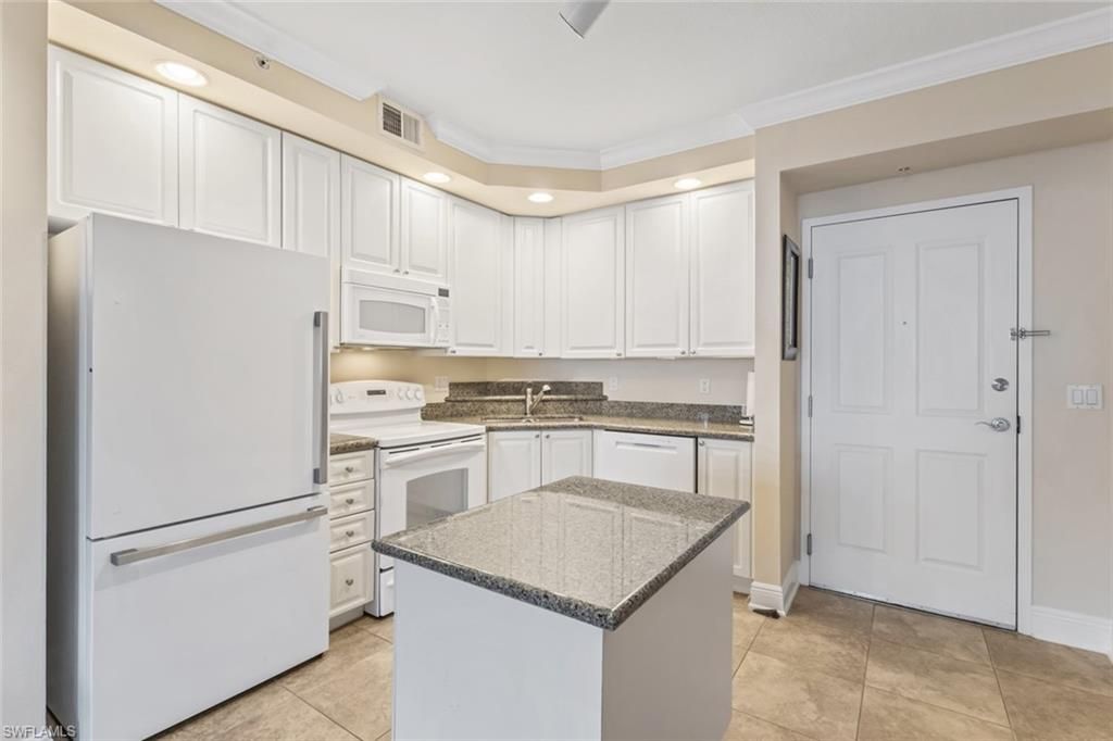 2825 Palm Beach Blvd , Unit 203, Fort Myers, FL 33916 Photo
