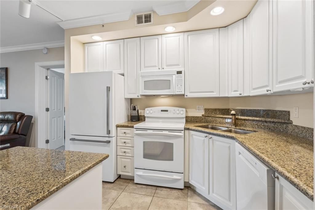 2825 Palm Beach Blvd , Unit 203, Fort Myers, FL 33916 Photo