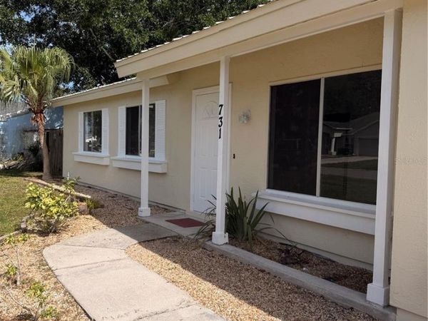 731 SW 24TH STREET , VERO BEACH, FL 32962