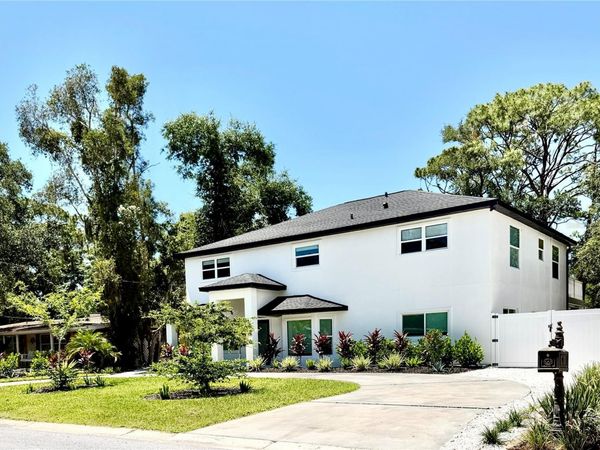 2655 BAY STREET, SARASOTA, FL 34237