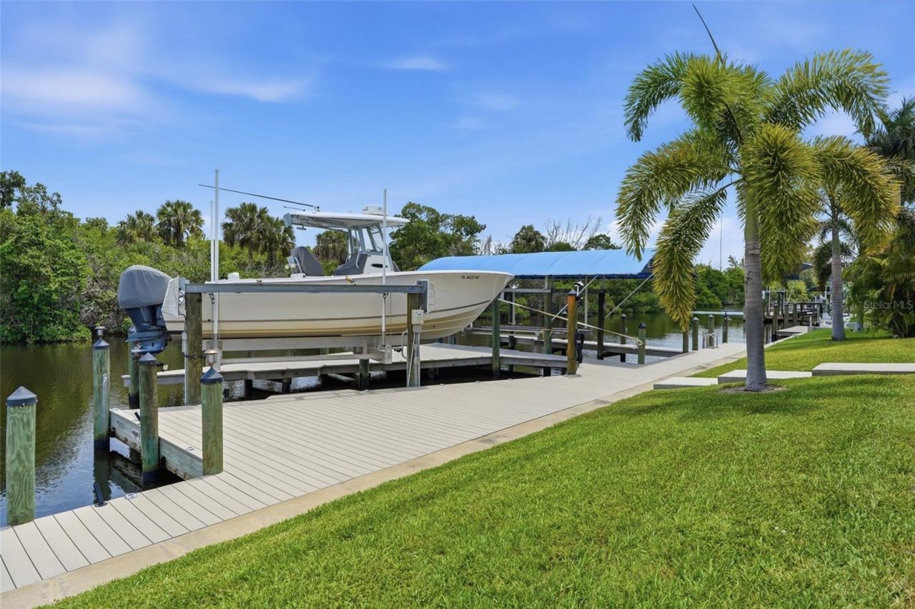 2218 Coral Point Drive, Cape Coral, FL 33990 Photo