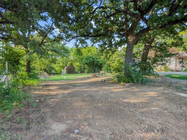 317 McGraw Street , Healdton, OK 73438