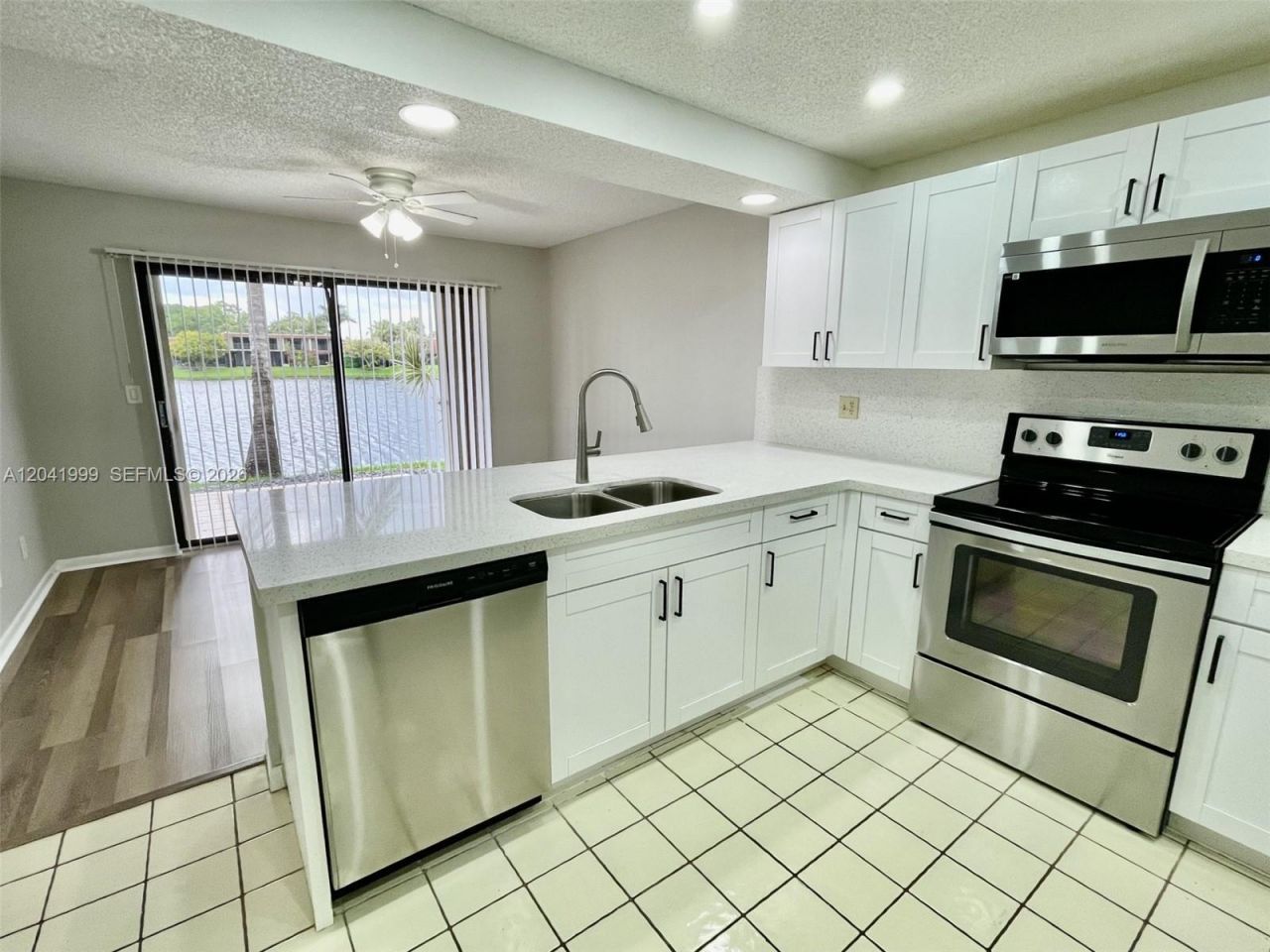 11894 SW 12th Pl, Unit 11894, Davie, FL 33325 Photo