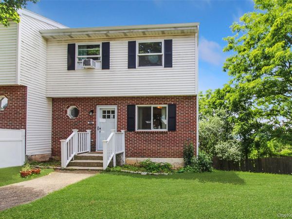 525 Harbor View Court , Beacon, NY 12508