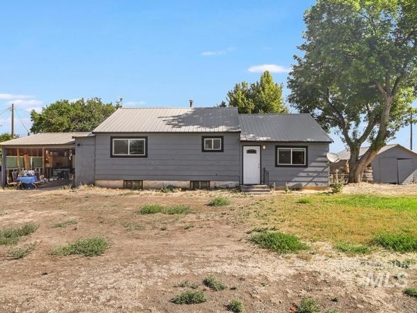 646 2nd Ave E, Wendell, ID 83355