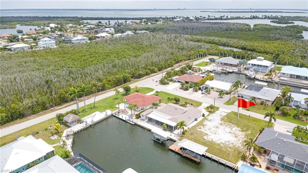 2469 Cherimoya Ln, Other, FL 33956 Photo